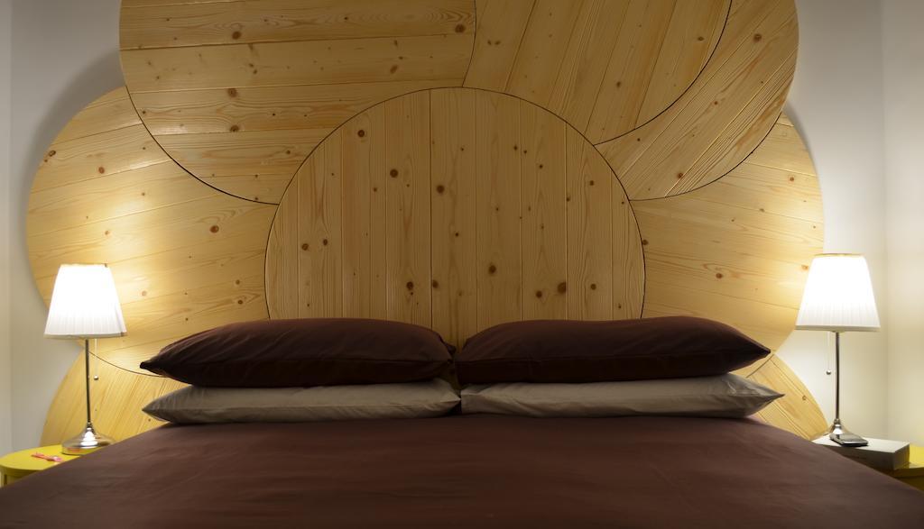 Angelina Urban Lodge Tolentino Bilik gambar