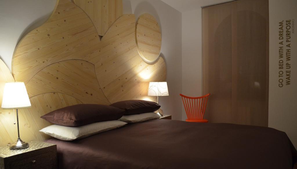 Angelina Urban Lodge Tolentino Bilik gambar